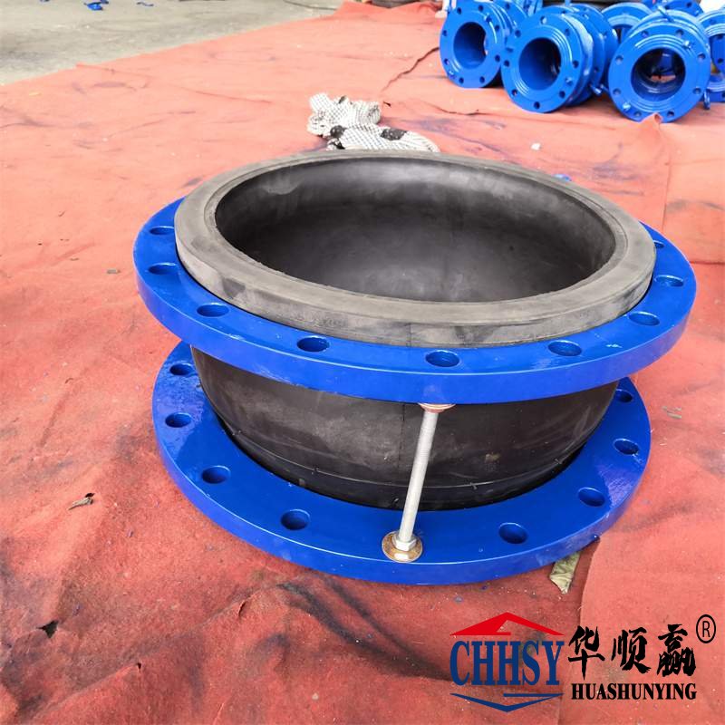 建築柔(róu)性橡(xiàng)膠接(jiē)頭,碳鋼(gāng)法蘭橡膠(jiāo)接頭,循環水係統橡(xiàng)膠軟連接